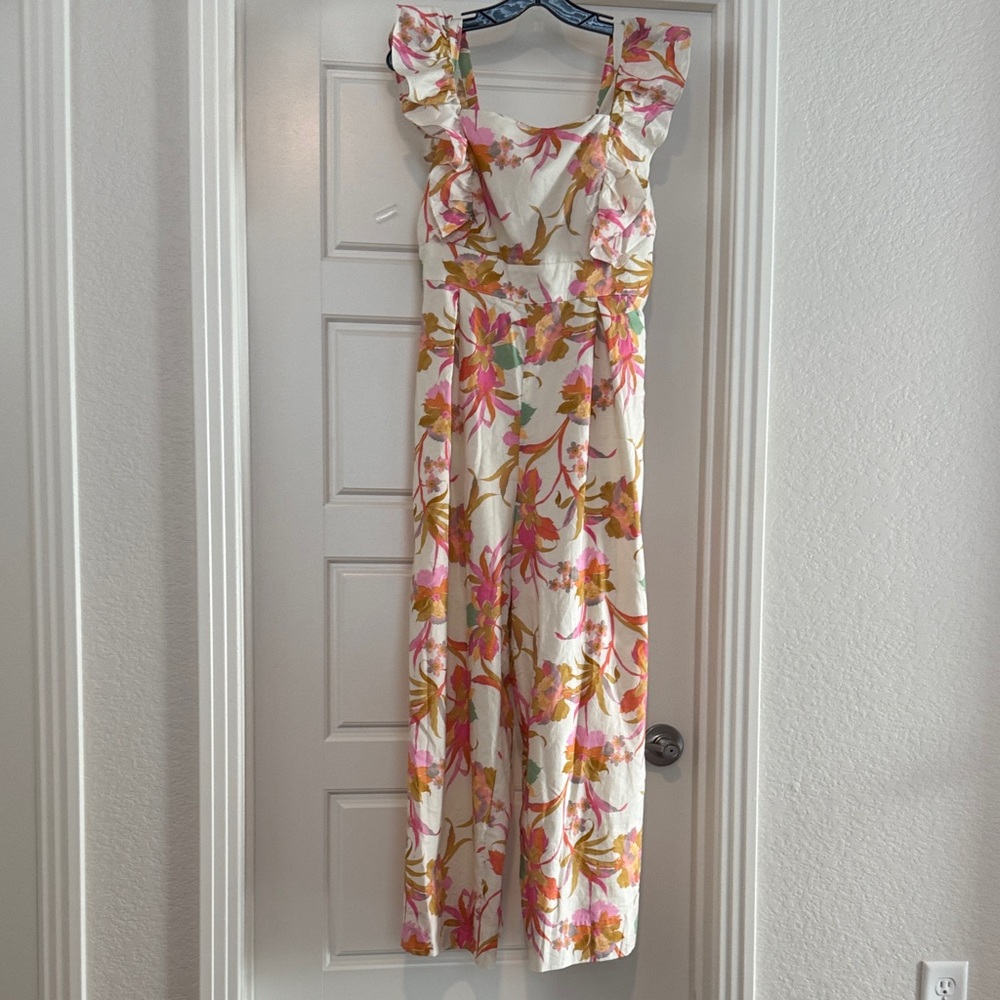 Taylor Floral jumpsuit with Ruffle Sleeves